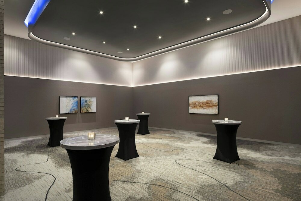 Фото Cascade Hotel, Kansas City, a Tribute Portfolio Hotel