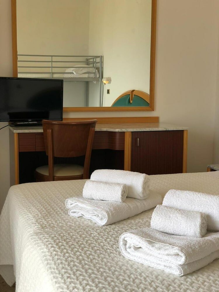 Фото Hotel Artide