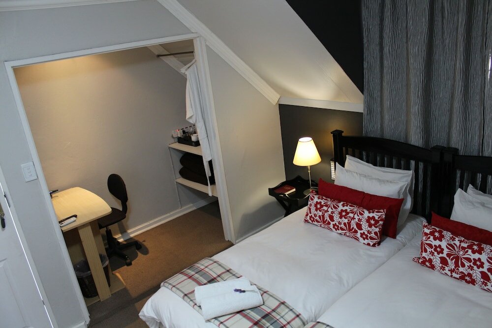 Фото 3Liebeloft Guest House