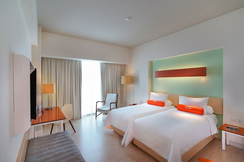 Фото Harris Hotel & Conventions Bekasi