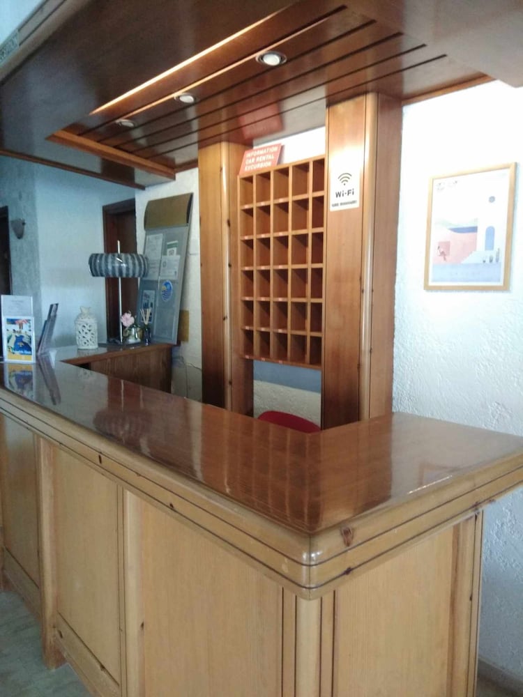 Фото Violetta Hotel