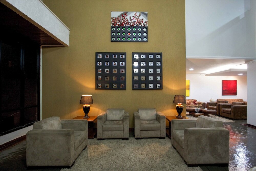 Фото Bristol Exceler Plaza Hotel