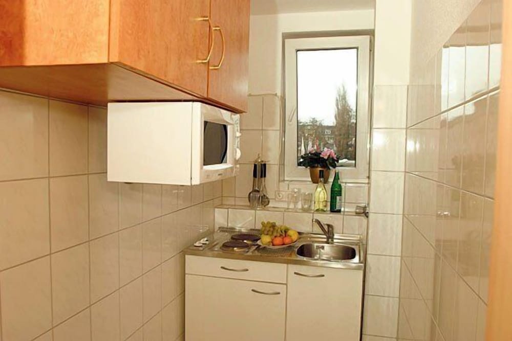 Фото Hotel Am Kurfuerstenplatz - Messe