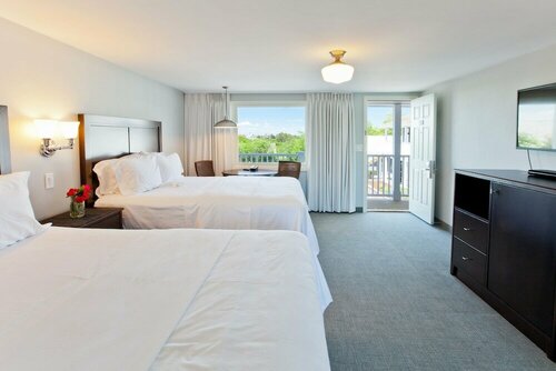 Внешний вид отеля Seaglass Inn & SPA в Провинстауне, фото 2