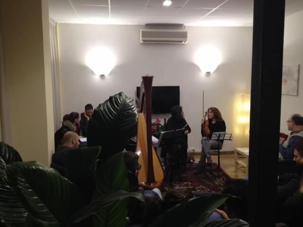 Фото Hotel Capitol