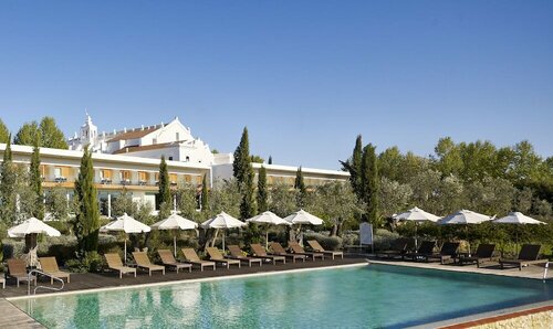 Внешний вид отеля Convento do Espinheiro, Historic Hotel & SPA в Эворе, фото 1