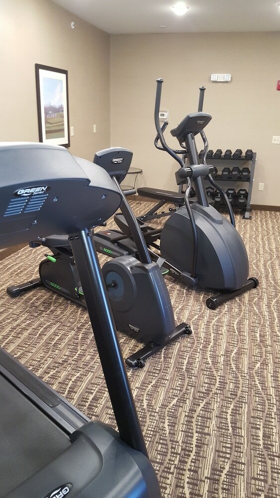 Фото Comfort Inn & Suites Northern Kentucky