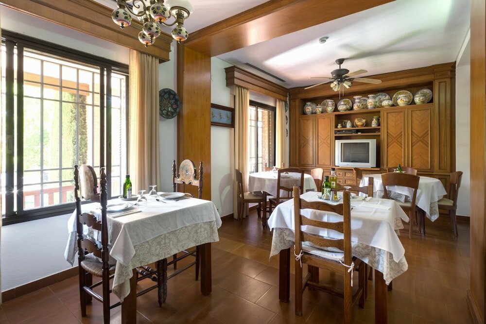 Фото Hotel Riad Arruzafa