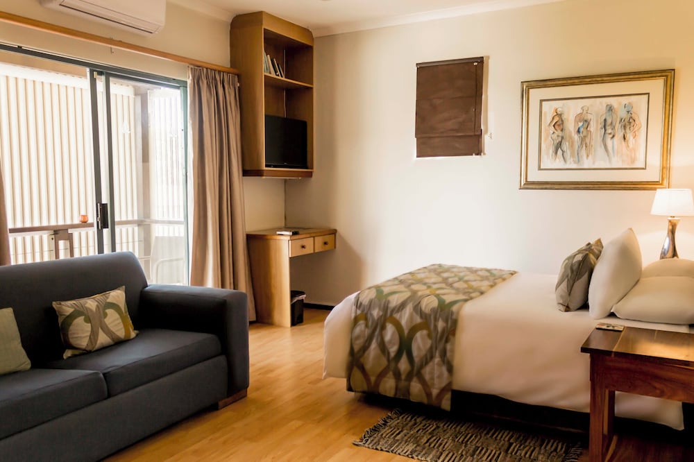 Фото Misty Blue Bed and Breakfast