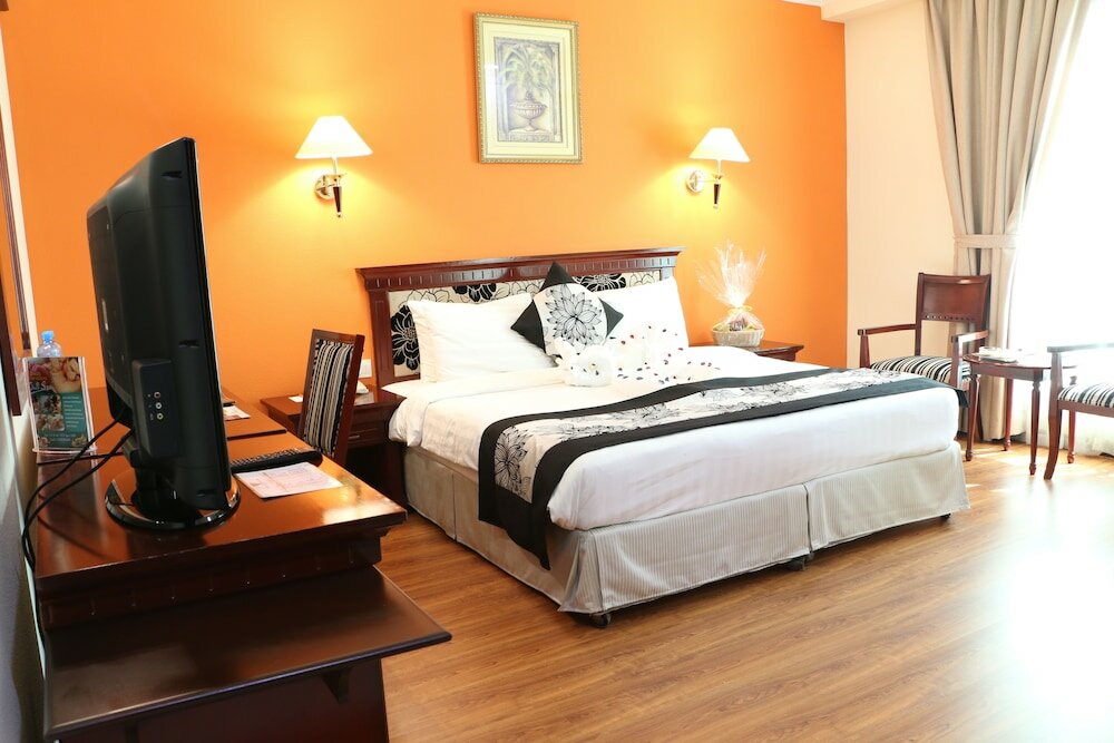 Фото Pars International Hotel