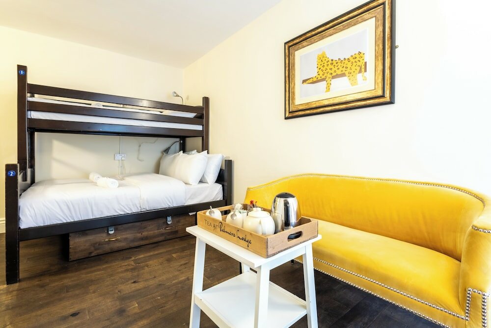 Фото Palmers Lodge Swiss Cottage