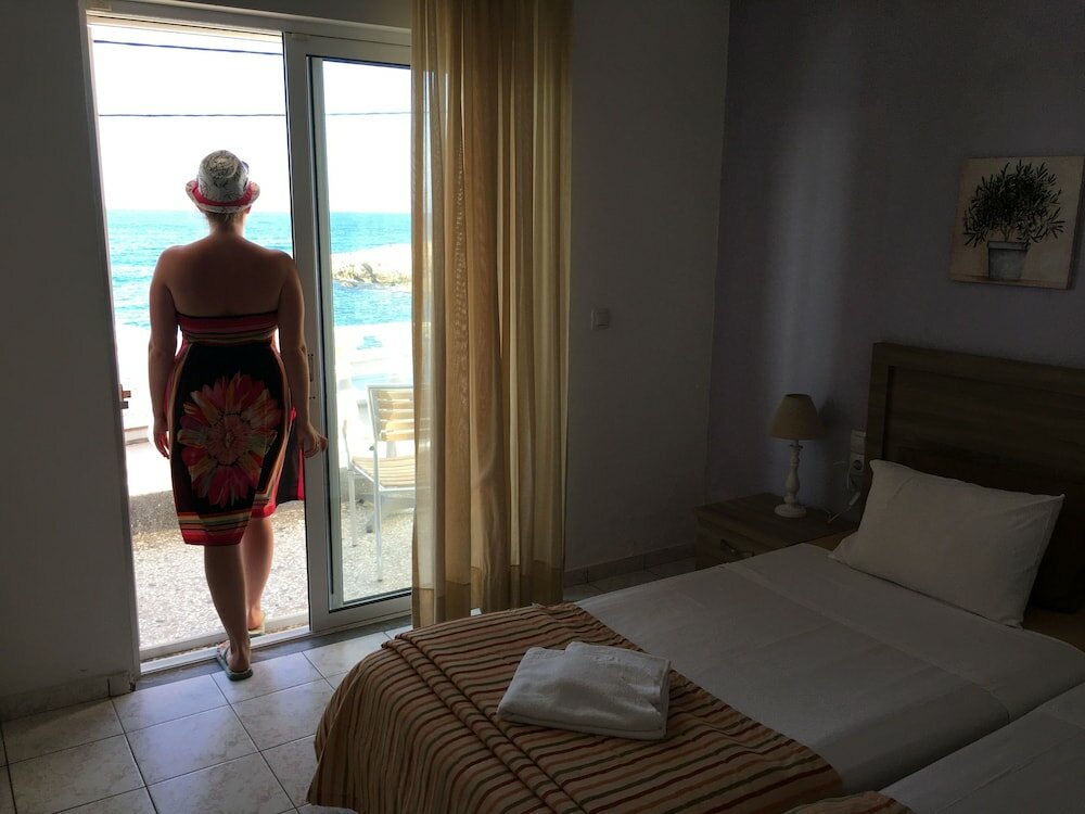 Фото Zorbas Beach Hotel