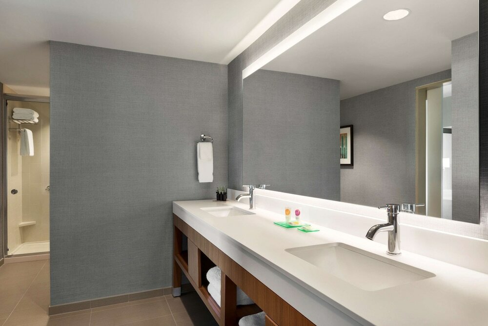 Фото Hyatt Place Virginia Beach Town Center