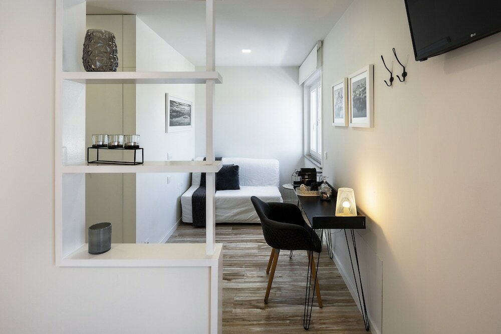 Фото Jr Studios & Suites