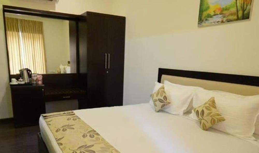 Фото Green View Clarks Inn