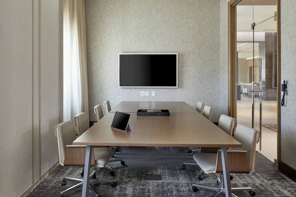 Фото Ac Hotel by Marriott Atlanta Airport Gateway