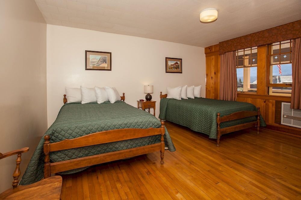 Фото Rising Sun Motor Inn and Cabins - Inside the Park