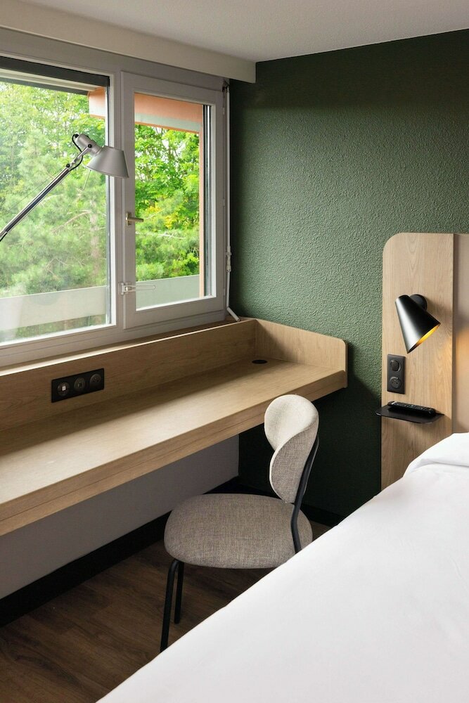 Фото Campanile Cergy Pontoise