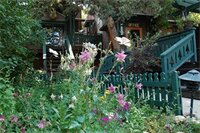 Фото Highland Haven Creekside Inn