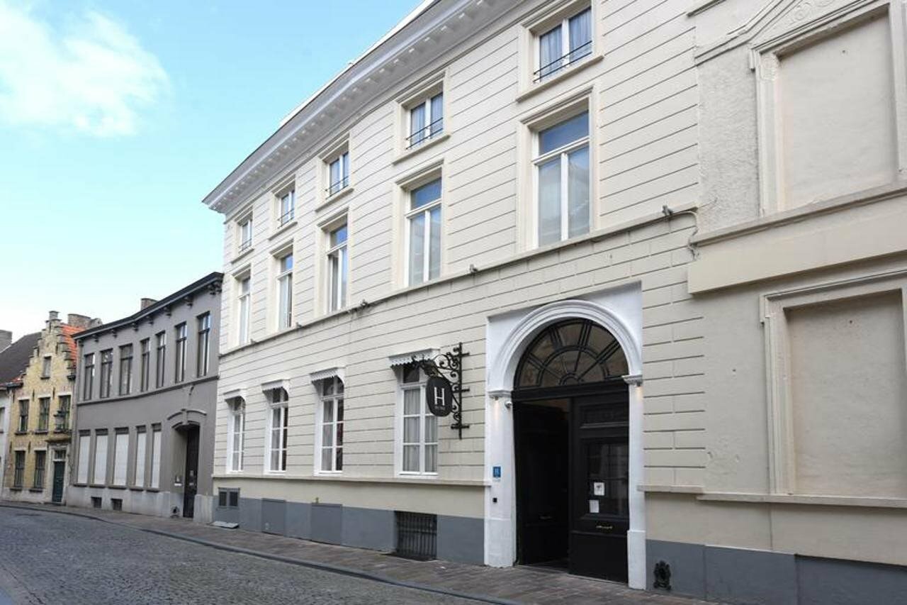 Фото Hotel du Theatre