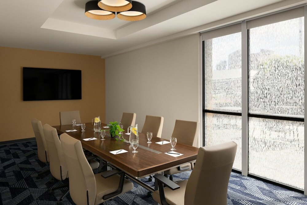 Фото Courtyard New Haven at Yale