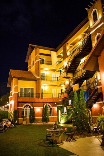 San Pareni Hotel