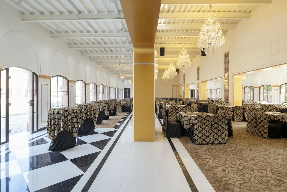 Фото The Earth Amritsar-Trademark Collection