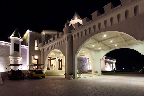 Гостиница Mövenpick Resort Khao Yai в Накхонратчасиме