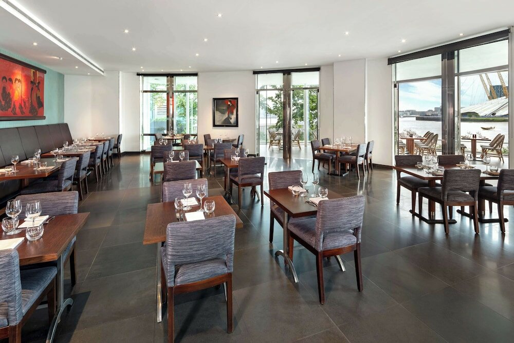 Фото Radisson Blu Edwardian New Providence Wharf Hotel, London