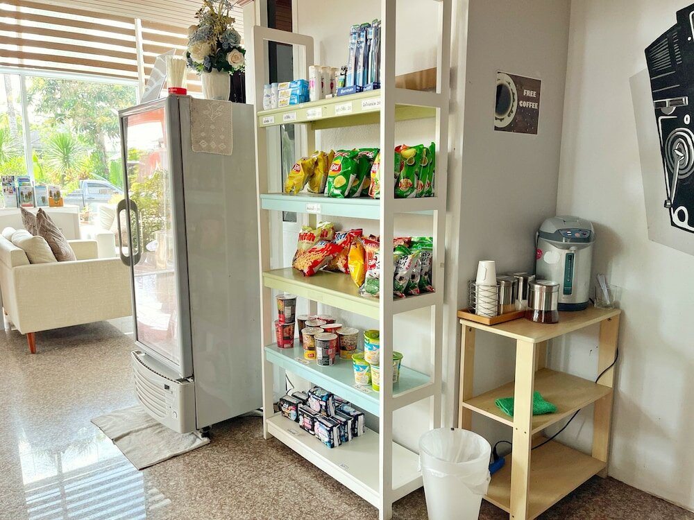 Фото Peak Boutique City Hotel