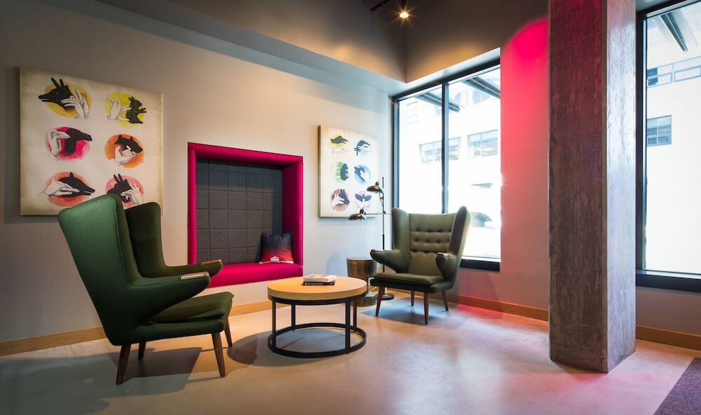 Фото Moxy Seattle Downtown