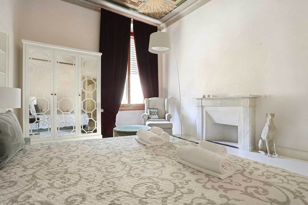 Фото Luxury Apartment in Central Florence