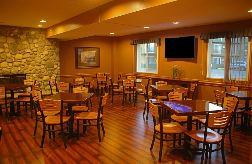 Фото Americas Best Value Inn & Suites Anchorage Airport