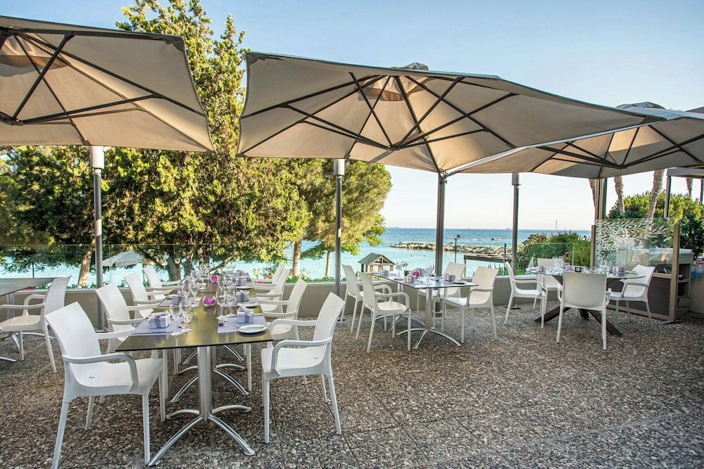 Фото Crowne Plaza