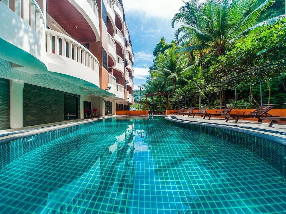 Фото Ratana Hill Patong