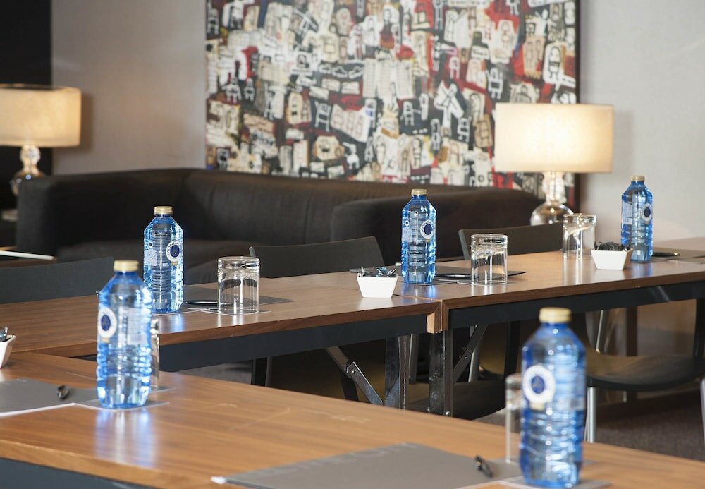 Фото Ac Victoria Suites