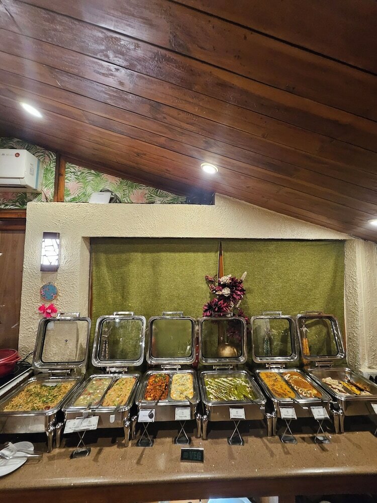 Фото Hotel Mongas