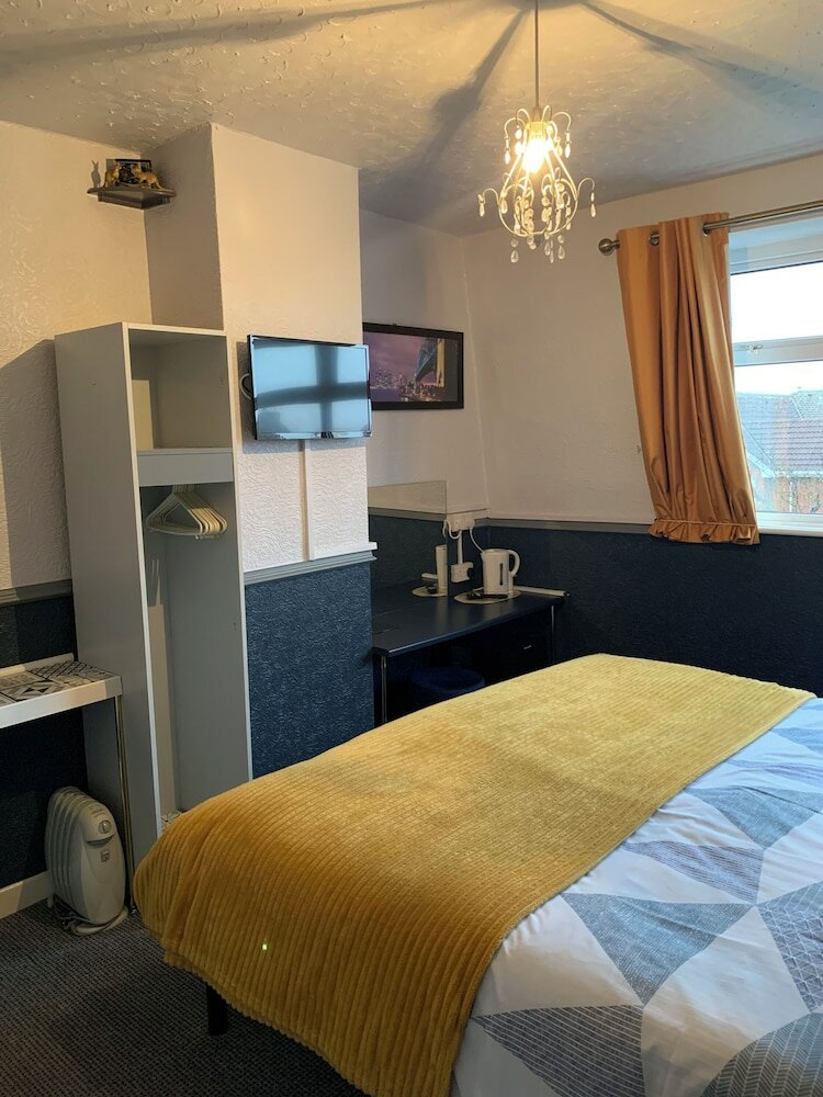 Фото Hornby Villa 4 B&b