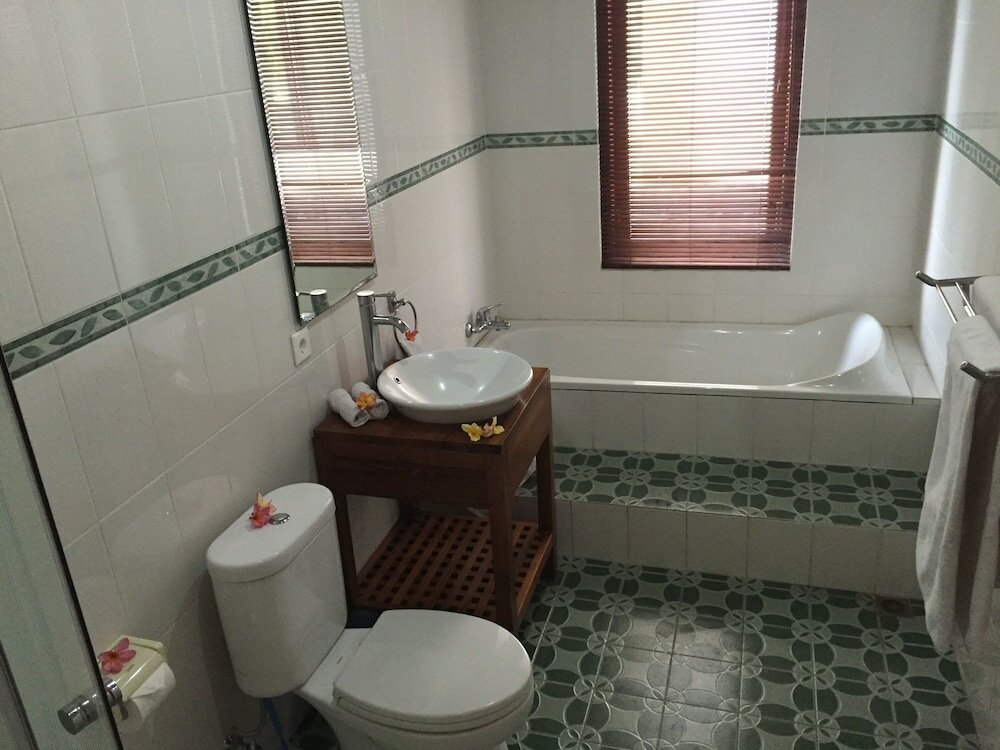 Фото Sama's Cottages and Villas