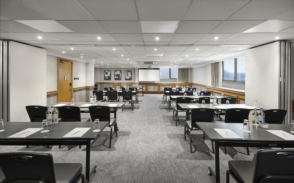 Фото DoubleTree by Hilton Hotel Coventry