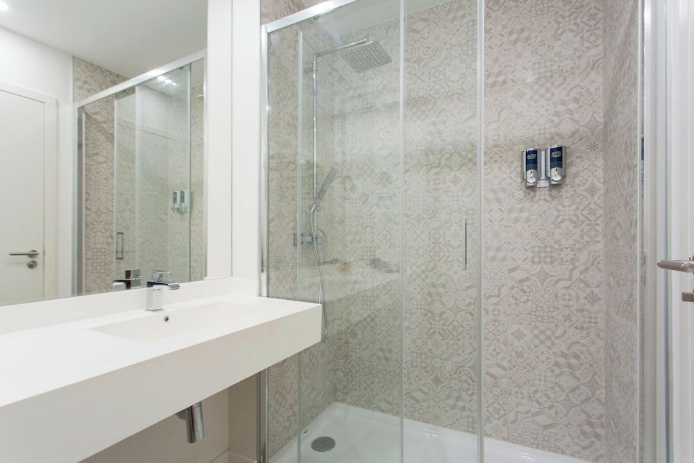 Фото Four Points by Sheraton Sesimbra