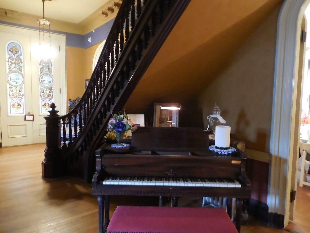 Фото The Proctor Mansion Inn