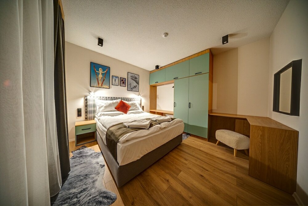 Фото Mountain Lake Hotel