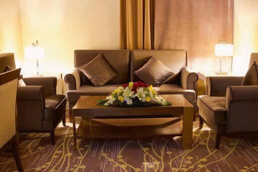 Фото Al Mutlaq Hotel