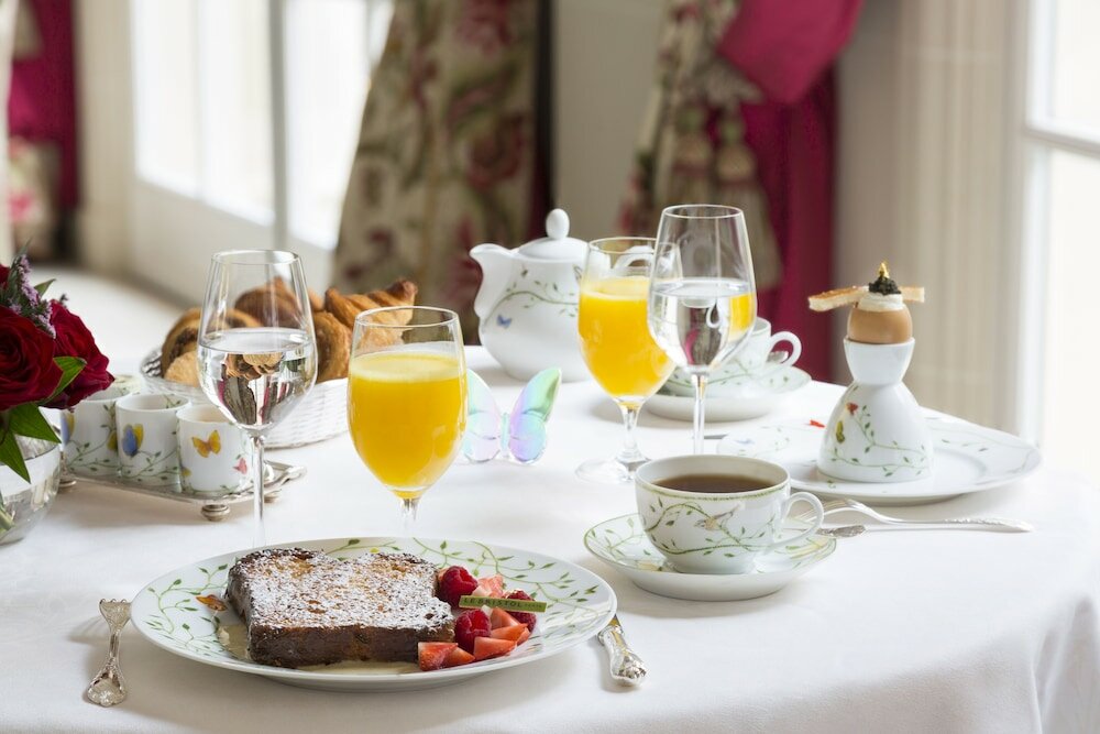 Фото Le Bristol Paris - an Oetker Collection Hotel