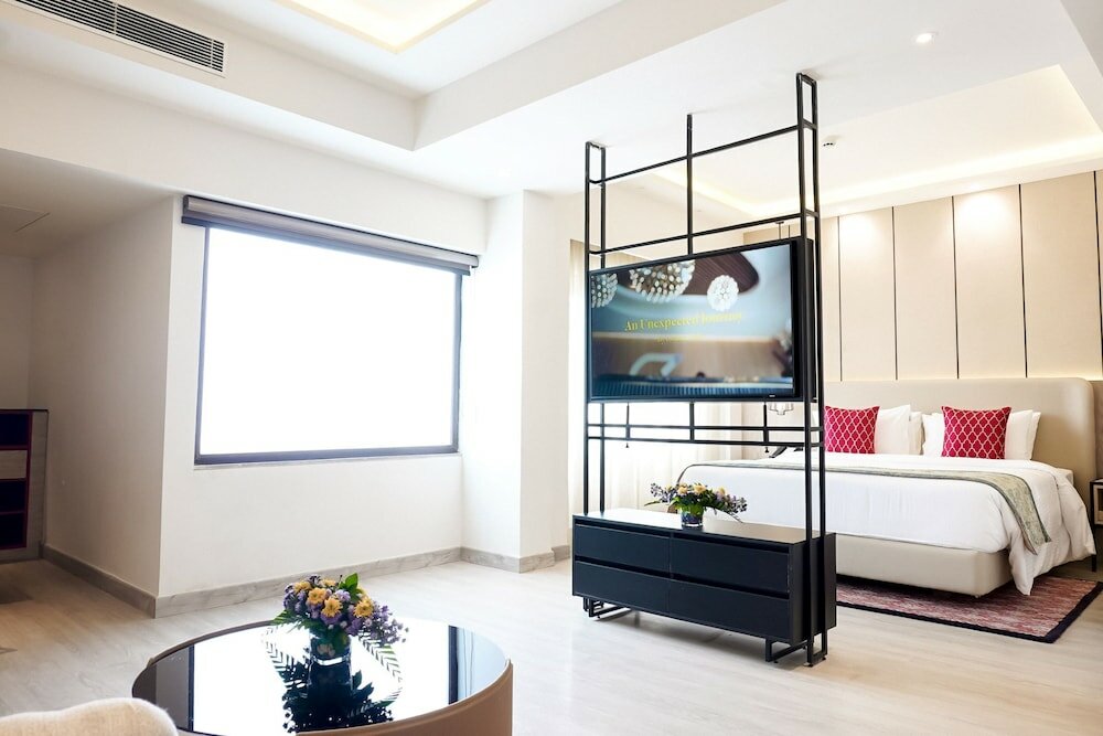 Фото Golden Tulip Lucknow