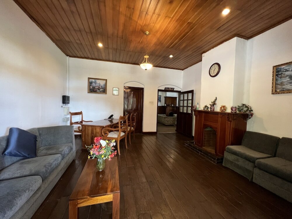 Фото Tea Bush Hotel - Nuwara Eliya