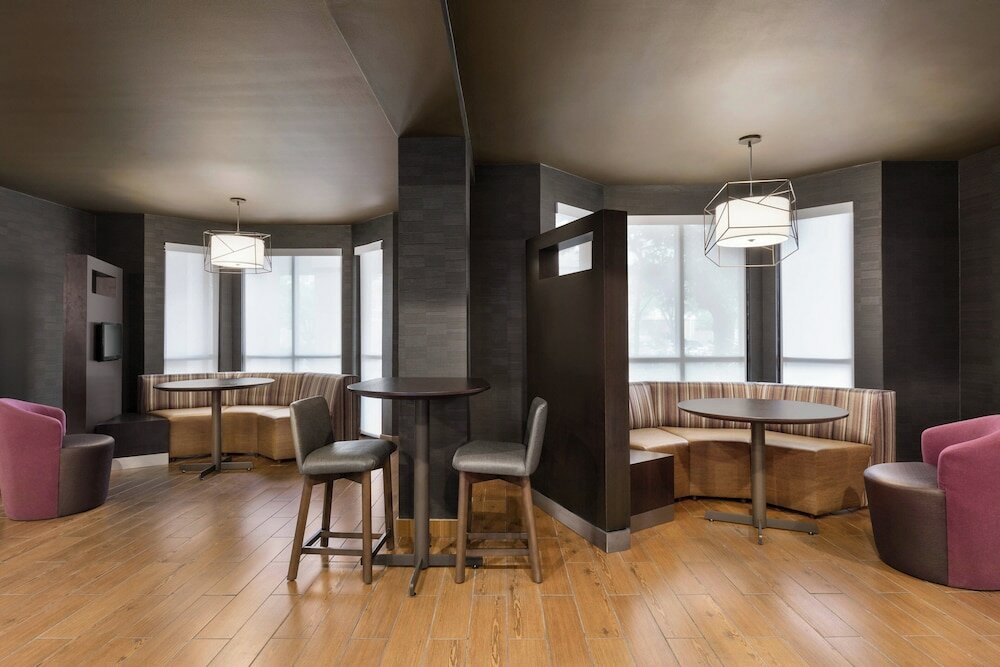 Фото Courtyard by Marriott Lubbock