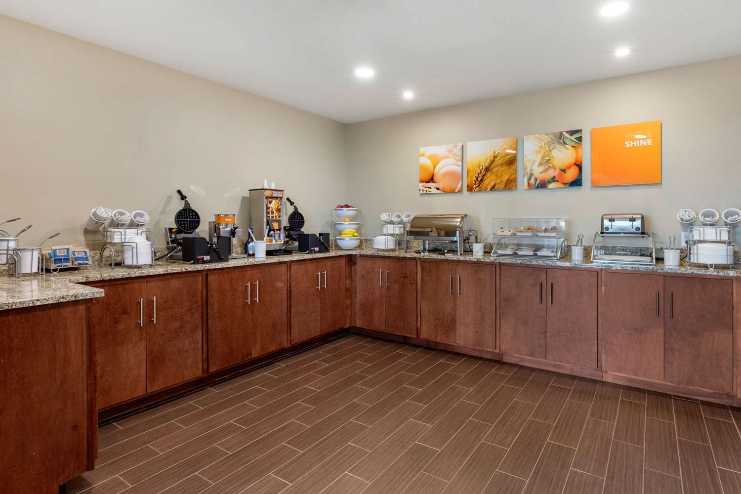 Фото Comfort Inn White House