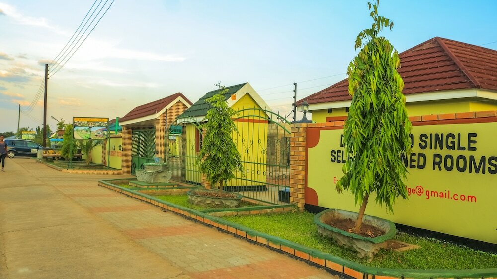 Фото Km Executive Lodge